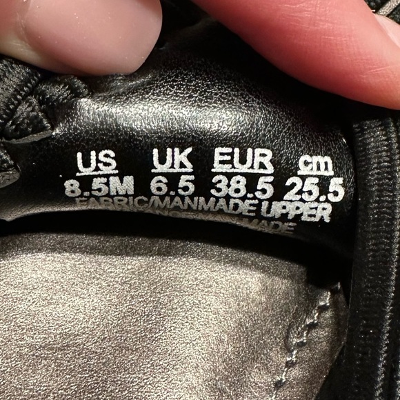 Women’s Naturalizer Black Slip On 2” Wedge Sandals - Size 8.5M - NWOT - Picture 8 of 8